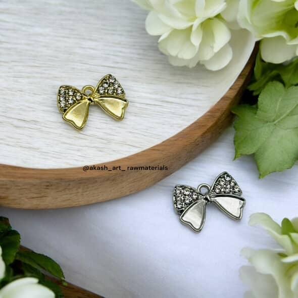 Bow charm CM103