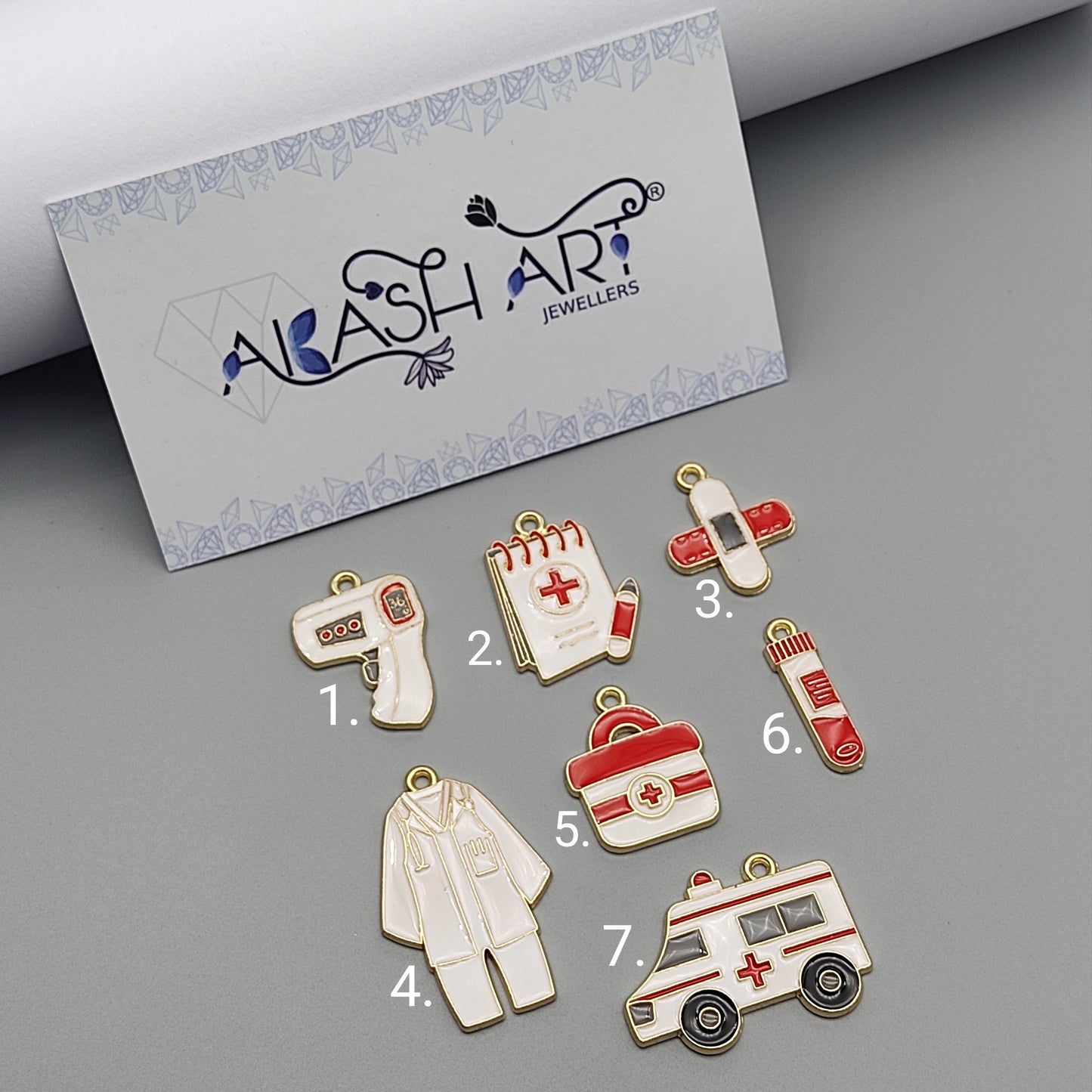 Doctor charm CM177