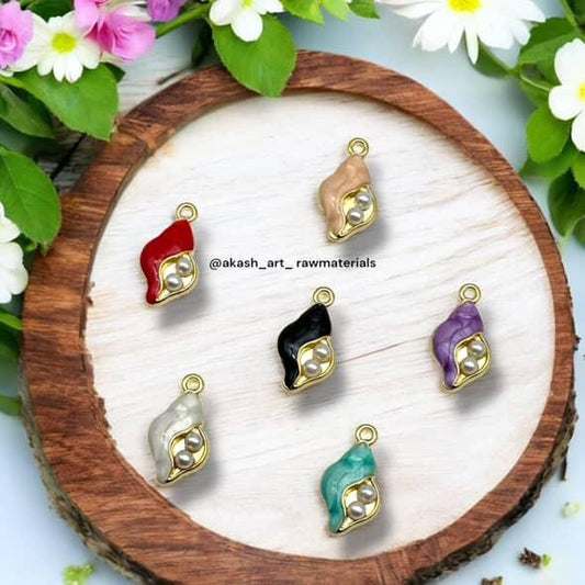 Shell with Pearl Charm