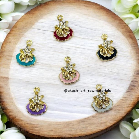 Shell Star charm