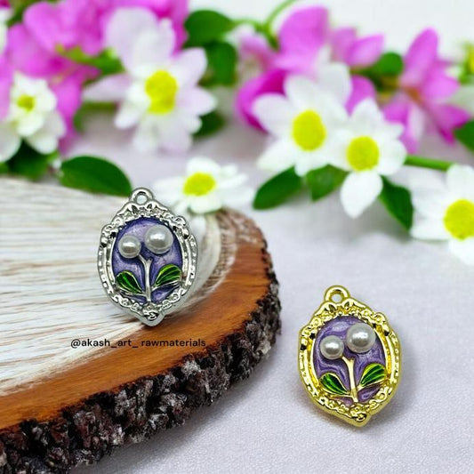 Vintage pearl Flower charm